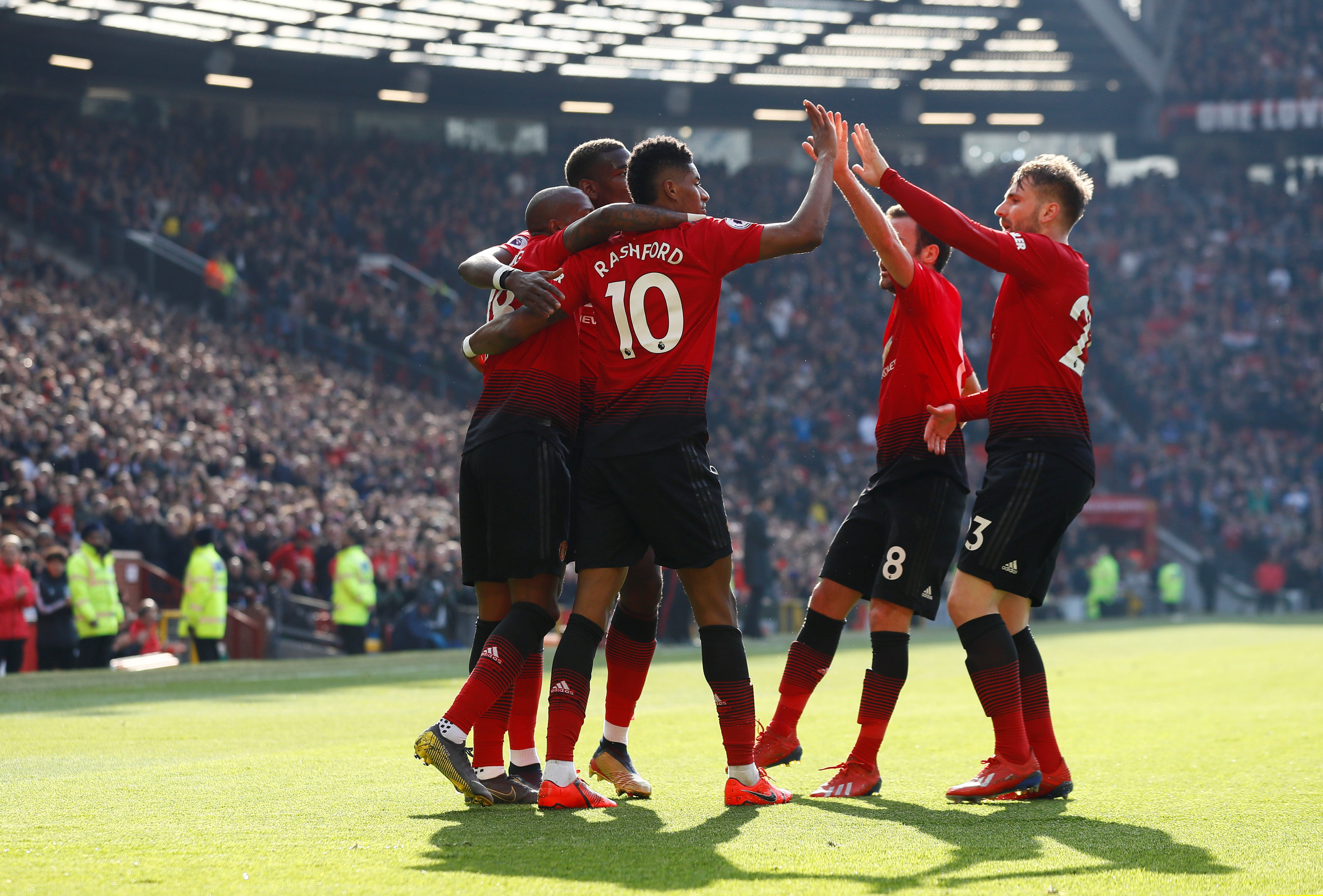 每個人都在 每個人都在